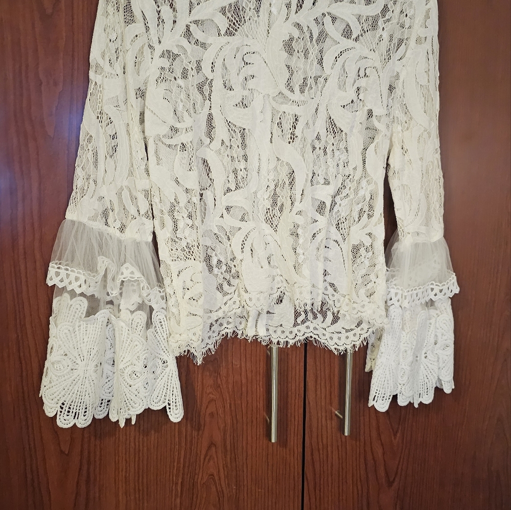 Women blouse